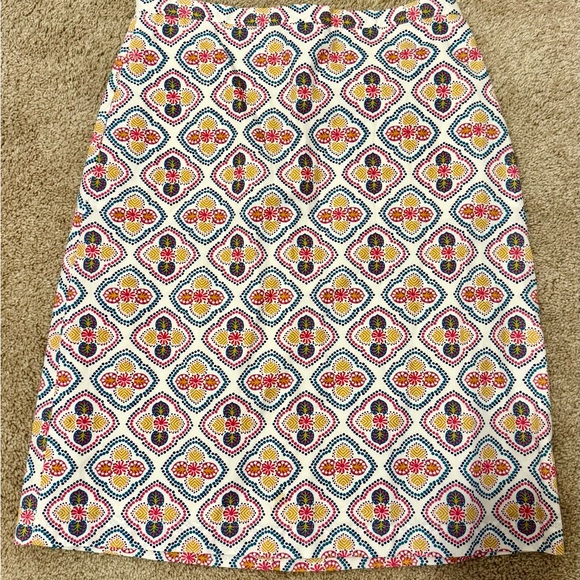 Boden Dresses & Skirts - BODEN A-LINE PENCIL SKIRT IN BOHO GEOMETRIC PATTERN-sz 4